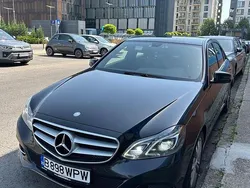 Negru Utilizat 2014 Mercedes E200 Avantgarde Berlinǎ | 13.800 EUR