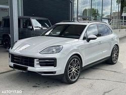Culoaregri Utilizat 2023 Porsche Cayenne SUV | 99.991 EUR