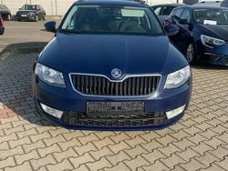 Albastru Utilizat 2014 Skoda Octavia Classic Break | 5.999 EUR (Puțin scump)