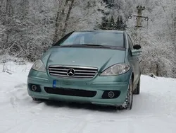 Albastru Utilizat 2005 Mercedes A160 Hatchback | 2.000 EUR