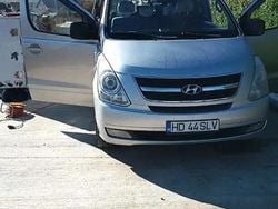 Gri Utilizat 2010 Hyundai H-1 Monovolum | 10.500 EUR
