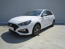 Albnormal Utilizat 2021 Hyundai i30 Trend | 13.990 EUR (Puțin scump)