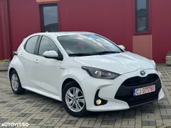 Alb Utilizat 2021 Toyota Yaris Hybrid Berlinǎ | 15.600 EUR