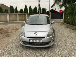 Utilizat 2010 Renault Grand Scénic III Monovolum | 3.990 EUR (Preț bun)
