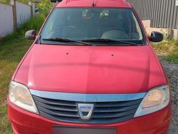 Culoarerosu Utilizat 2010 Dacia Logan MCV Ambiance Break | 3.200 EUR (Preț bun)