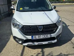 Alb Utilizat 2020 Dacia Lodgy Stepway Monovolum | 12.000 EUR (Scump)