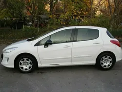 Alb Utilizat 2007 Peugeot 308 Hatchback | 3.950 EUR (Puțin scump)