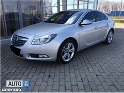 Gri Utilizat 2012 Opel Insignia Hatchback | 8.990 EUR