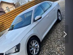 Alb Utilizat 2019 Skoda Superb Ambition Hatchback | 15.100 EUR (Preț OK)