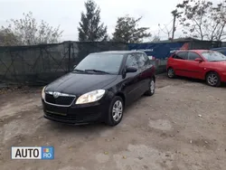 Negru Utilizat 2011 Skoda Fabia Hatchback | 4.150 EUR (Puțin scump)
