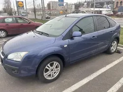 Albastru Utilizat 2005 Ford Focus Hatchback | 2.400 EUR (Puțin scump)