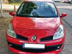 Rosu Utilizat 2007 Renault Clio II | 2.950 EUR (Puțin scump)