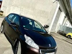Utilizat 2013 Peugeot 208 Hatchback | 3.450 EUR