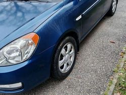 Culoarealbastru Utilizat 2007 Hyundai Accent GLS Hatchback | 2.500 EUR