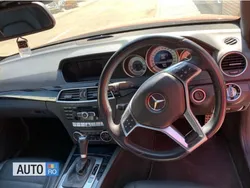 Rosu Utilizat 2013 Mercedes C180 Coupe | 15.000 EUR