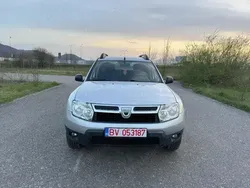 Argintiu Utilizat 2012 Dacia Duster SUV | 5.400 EUR (Preț bun)