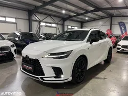 Alb Utilizat 2024 Lexus RX500h SUV | 74.226 EUR