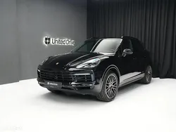 Negru Utilizat 2021 Porsche Cayenne SUV | 70.499 EUR (Scump)