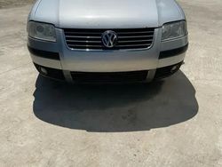Gri Utilizat 2004 VW Passat Break | 1.800 EUR (Preț OK)