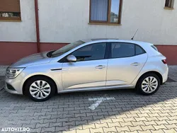Culoareargint Utilizat 2016 Renault Mégane III Life Hatchback | 8.500 EUR (Scump)