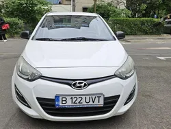Alb Utilizat 2013 Hyundai i20 Comfort | 4.400 EUR (Super Preț)
