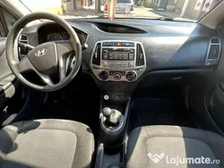 Negru Utilizat 2014 Hyundai i20 Hatchback | 5.200 EUR (Preț bun)