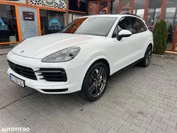 Alb Utilizat 2018 Porsche Cayenne SUV | 62.919 EUR (Scump)