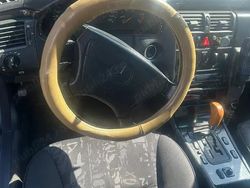 Utilizat 1998 Mercedes 300 Berlinǎ | 1.800 EUR