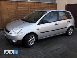 Argintiu Utilizat 2002 Ford Fiesta Hatchback | 2.100 EUR