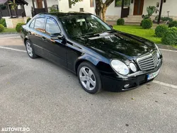 Negru Utilizat 2006 Mercedes E220 Berlinǎ | 8.990 EUR
