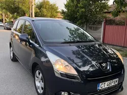 Gri Utilizat 2013 Peugeot 5008 Premium Monovolum | 4.500 EUR (Preț bun)