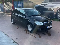 Culoarenegru Utilizat 2007 Skoda Fabia Ambiente Hatchback | 2.000 EUR (Preț OK)