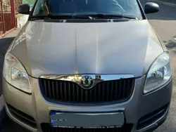 Bej Utilizat 2010 Skoda Fabia Break | 4.500 EUR (Puțin scump)
