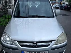 Gri Utilizat 2006 Opel Combo Monovolum | 1.490 EUR