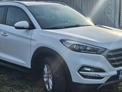 Culoarealb Utilizat 2017 Hyundai Tucson Trend SUV | 15.700 EUR (Preț OK)