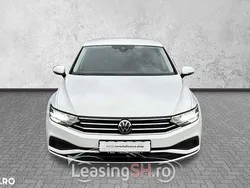Alb Utilizat 2021 VW Passat Advance Berlinǎ | 17.255 EUR (Super Preț)