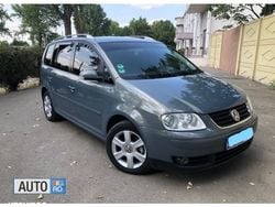 Gri Utilizat 2005 VW Touran Monovolum | 3.600 EUR (Preț OK)