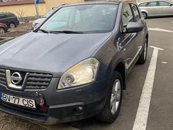 Gri Utilizat 2007 Nissan Qashqai SUV | 1.700 EUR (Super Preț)