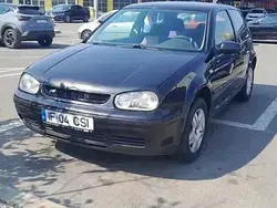 Utilizat 2002 VW Golf IV Berlinǎ | 1.300 EUR (Preț bun)