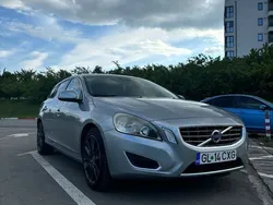 Gri Utilizat 2011 Volvo V60 Standard Break | 5.900 EUR (Preț OK)
