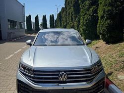 Gri Utilizat 2025 VW Touareg Elegance SUV | 64.000 EUR
