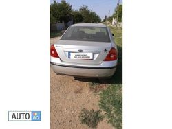 Argintiu Utilizat 2002 Ford Mondeo Berlinǎ | 2.200 EUR