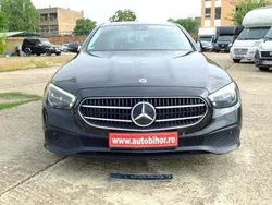Negru Utilizat 2021 Mercedes E220 Avantgarde Berlinǎ | 30.990 EUR