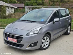 Gri Utilizat 2014 Peugeot 5008 Active Monovolum | 5.550 EUR