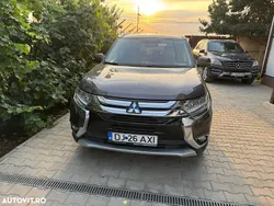 Culoaremaro Utilizat 2015 Mitsubishi Outlander Instyle SUV | 11.900 EUR (Preț bun)