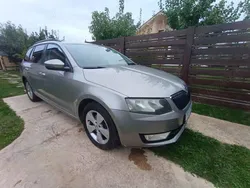 Bej Utilizat 2014 Skoda Octavia Elegance Break | 5.350 EUR (Preț OK)