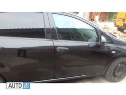 Negru Utilizat 2008 Fiat Grande Punto Hatchback | 2.400 EUR