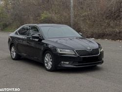 Culoarenegru Utilizat 2017 Skoda Superb Berlinǎ | 9.850 EUR (Preț bun)