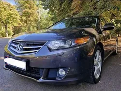 Gri Utilizat 2010 Honda Accord Executive Berlinǎ | 2.600 EUR