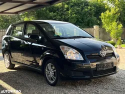Negru Utilizat 2009 Toyota Corolla Verso Luna Monovolum | 3.999 EUR